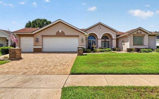 9036 Laurel Ridge Dr., Mount Dora, FL